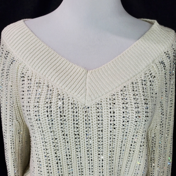 I.N.C. International Concepts Winter White V-Neck Rhinestone Sparkly Sweater S - Picture 8 of 12
